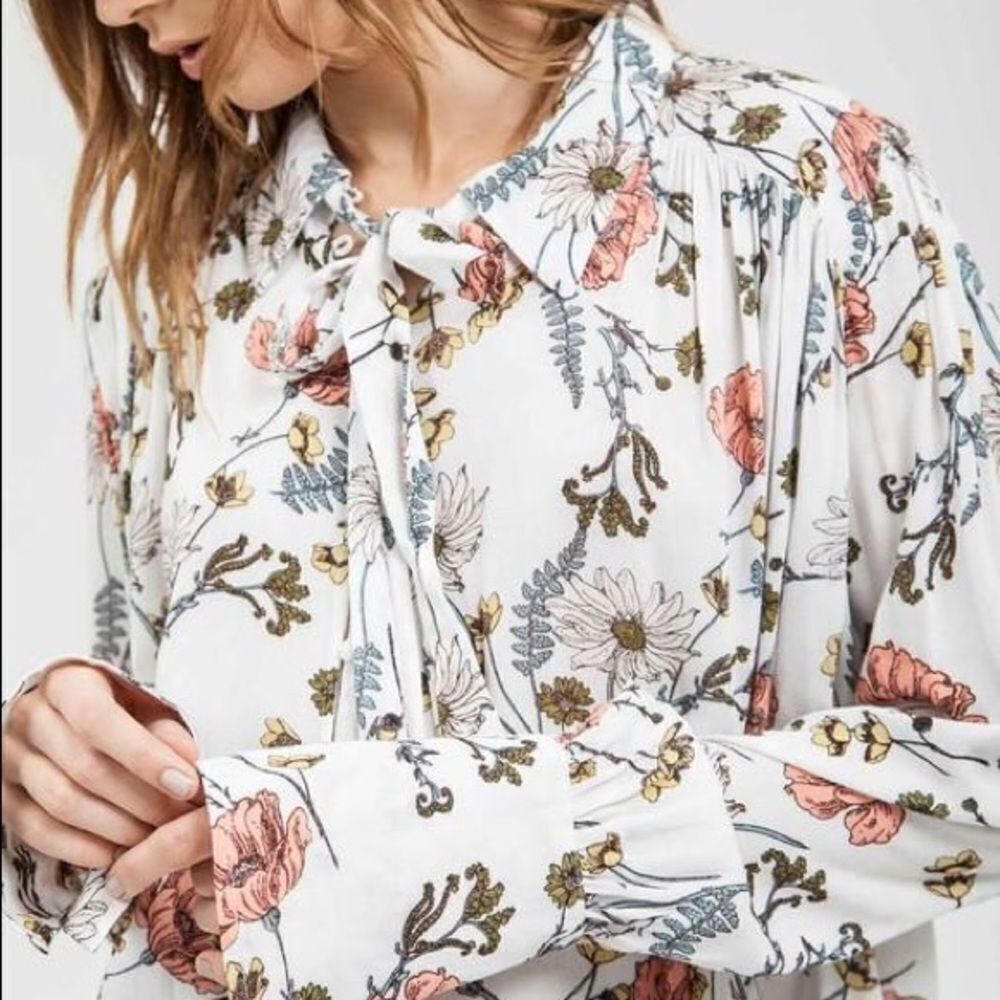 ✨ Lala Floral Top✨